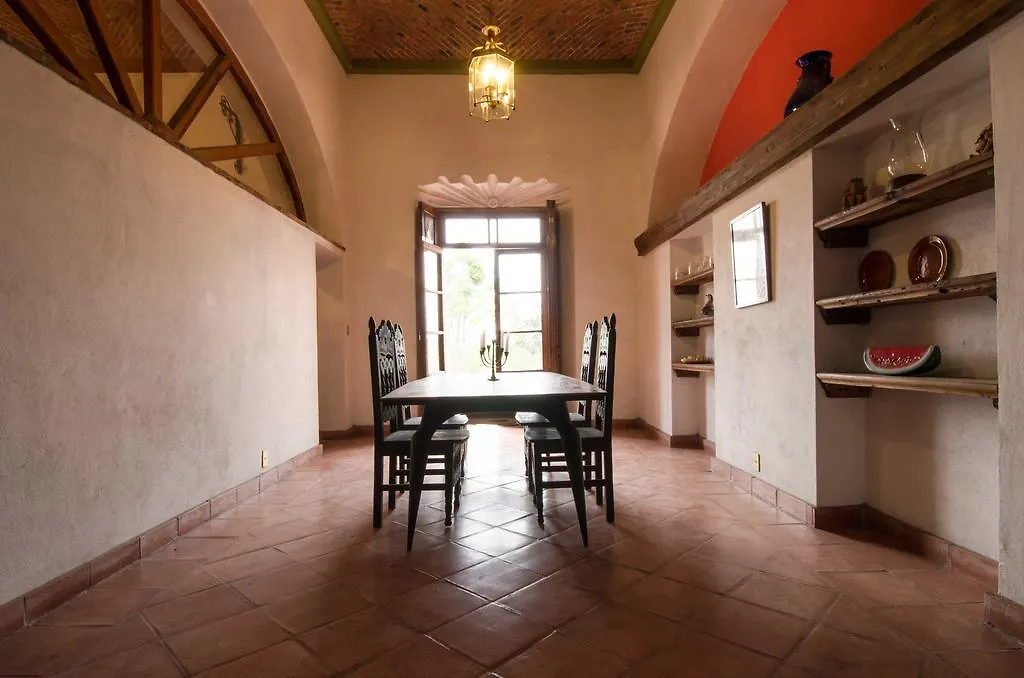 Departamento Hacienda Castillo Hotel Queretaro